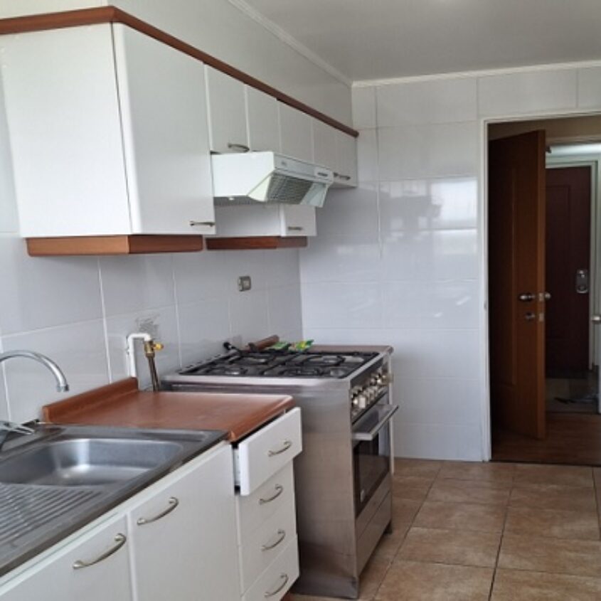 SE VENDE EXCELENTE DEPARTAMENTO A PASOS HOSPITAL DE CHILLAN.