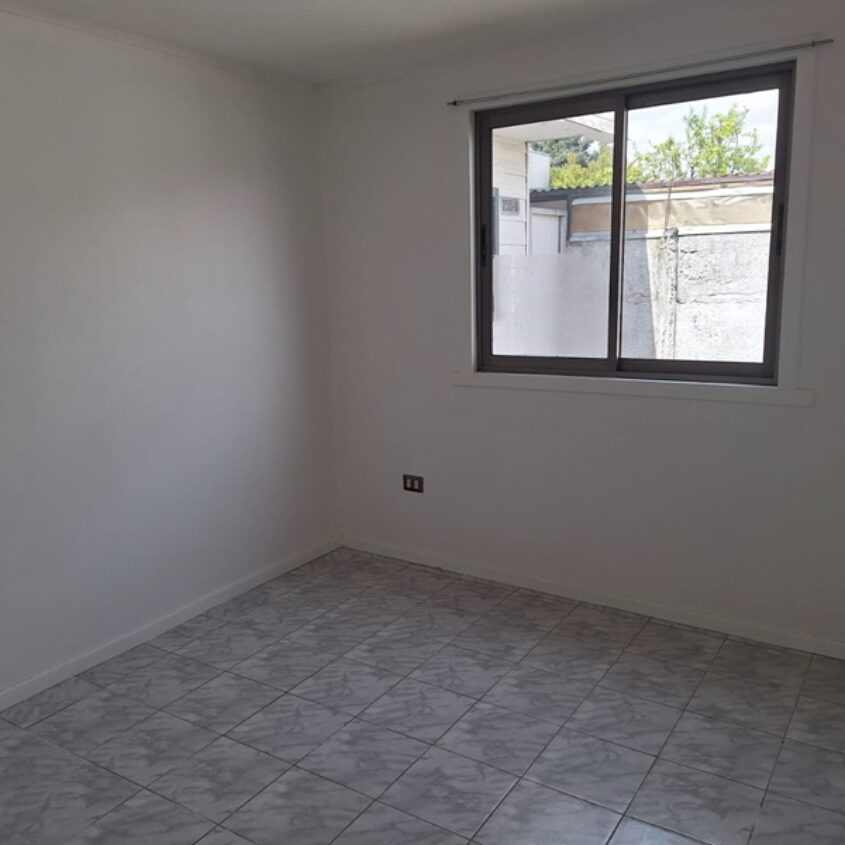 SE ARRIENDA EXCELENTE CASA, RECIEN REMODELADA, A PASOS AVENIDA ALEMANIA TEMUCO.