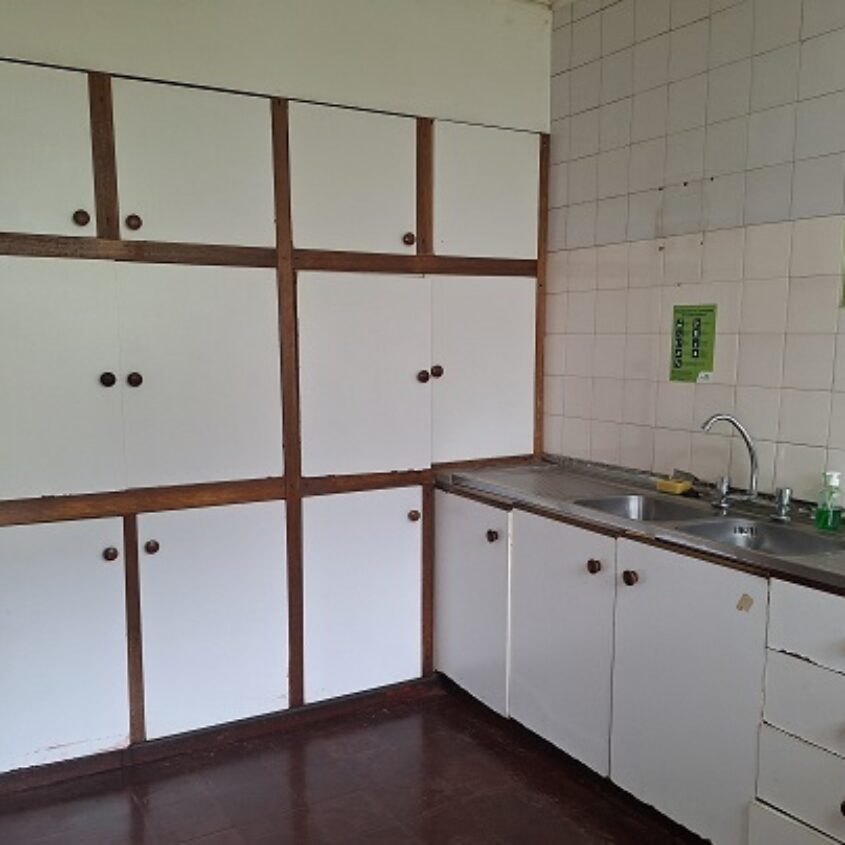 SE ARRIENDA USO OFICINAS, 220 M2, CON 9 AMPLIAS ESPACIOS DE TRABAJO EN CENTRO DE TEMUCO.