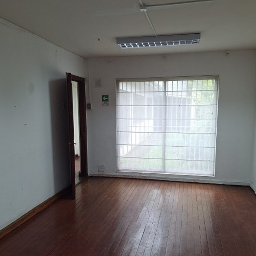 SE ARRIENDA USO OFICINAS, 220 M2, CON 9 AMPLIAS ESPACIOS DE TRABAJO EN CENTRO DE TEMUCO.