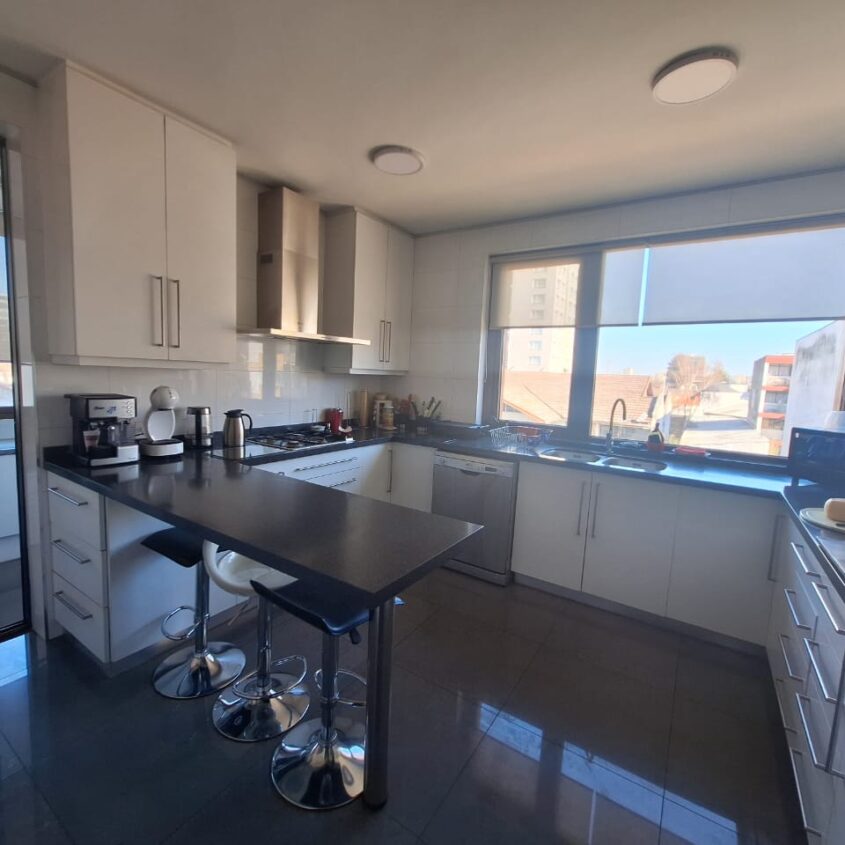 SE VENDE EXCELENTE DEPARTAMENTO EDIFICIO LONQUIMAY.