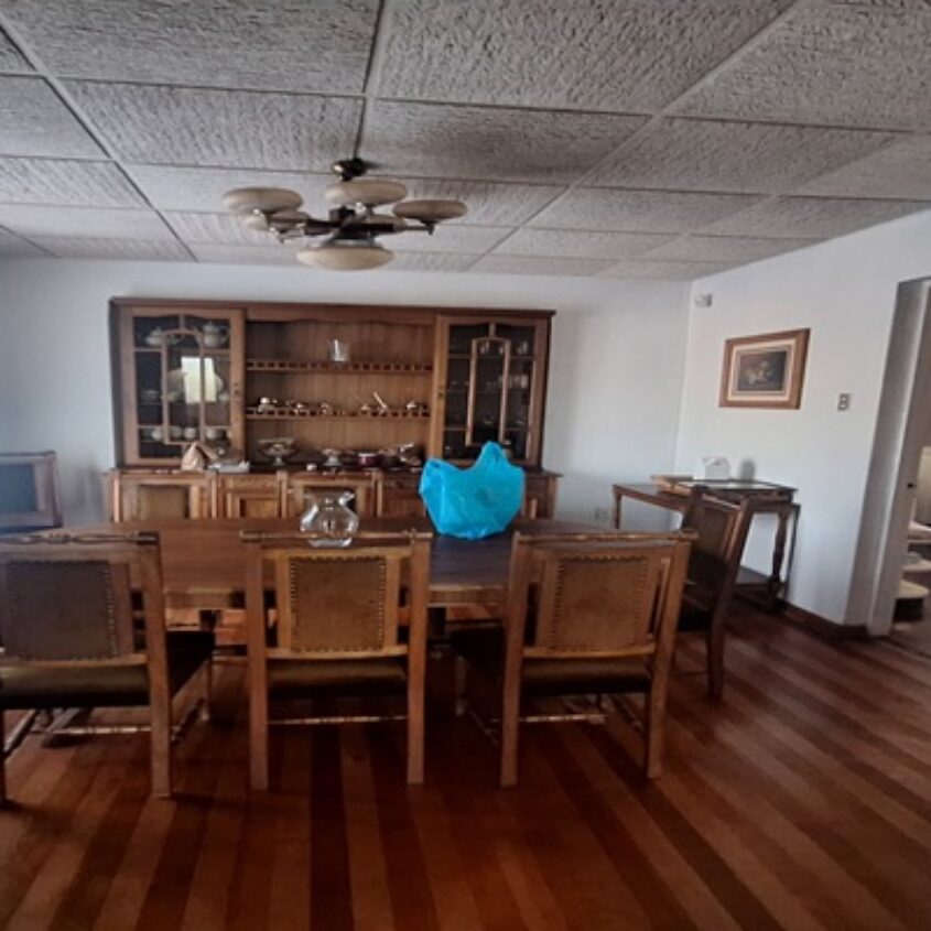 SE VENDE ESPECTACULAR CASA SECTOR RESIDENCIAL CIUDAD DE TRAIGUEN, 2.000 M2.