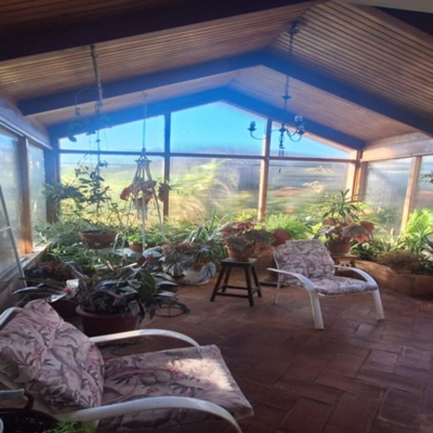 SE VENDE ESPECTACULAR CASA SECTOR RESIDENCIAL CIUDAD DE TRAIGUEN, 2.000 M2.