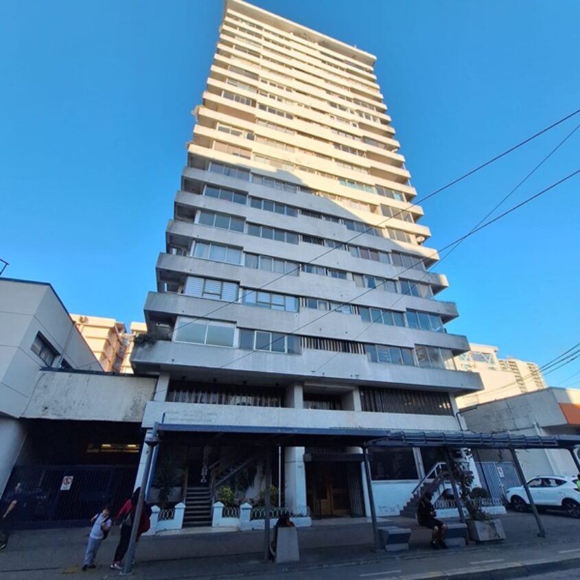 SE VENDE “OFICINA – LOCAL” de 231 m2, PLENO CENTRO DE TEMUCO.