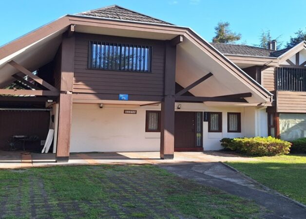 SE VENDE ESPECTACULAR CASA, BARRIO INGLÉS. TEMUCO.