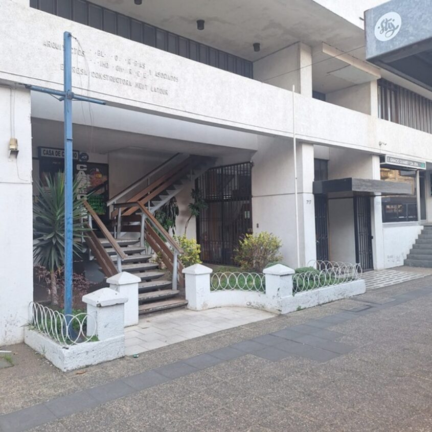 SE VENDE “OFICINA – LOCAL” de 231 m2, PLENO CENTRO DE TEMUCO.