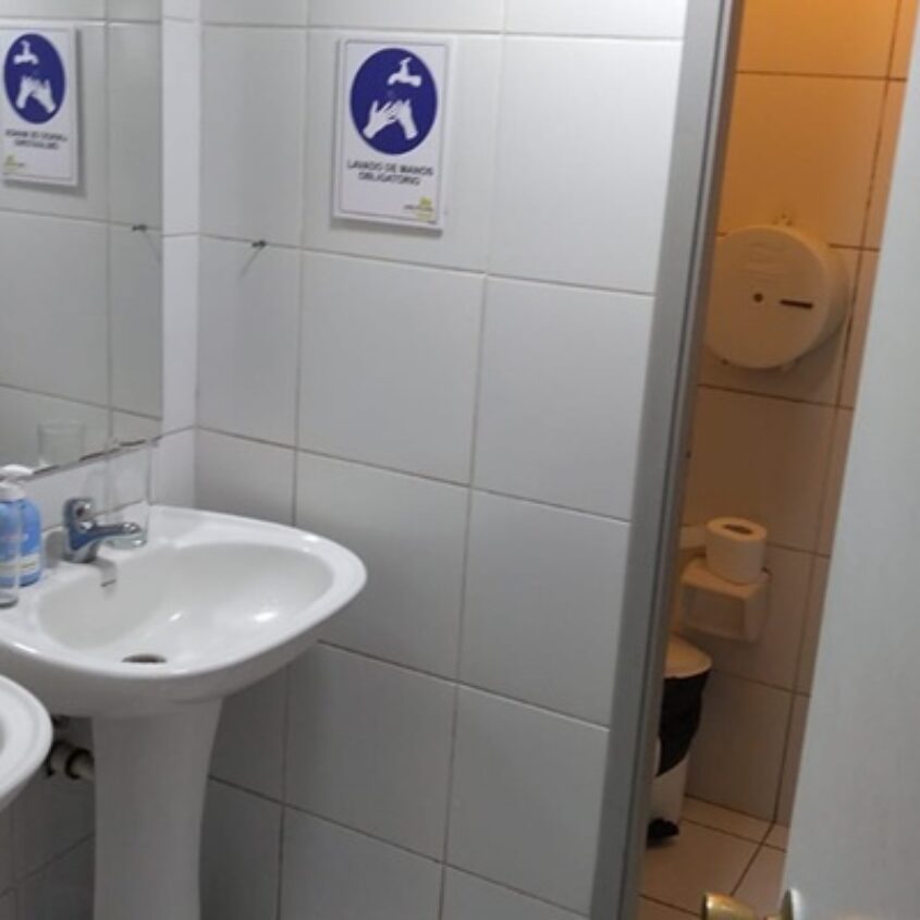 SE ARRIENDA ESPECTACULAR OFICINA DE 115 Ó 231 m2, PLENO CENTRO TEMUCO CON ESTACIONAMIENTO.
