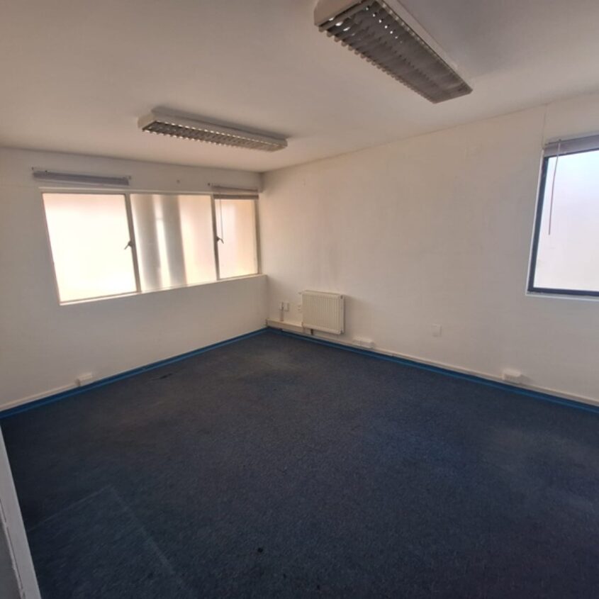 SE ARRIENDA PROPIEDAD APTA PARA OFICINAS, EN CENTRO DE TEMUCO.
