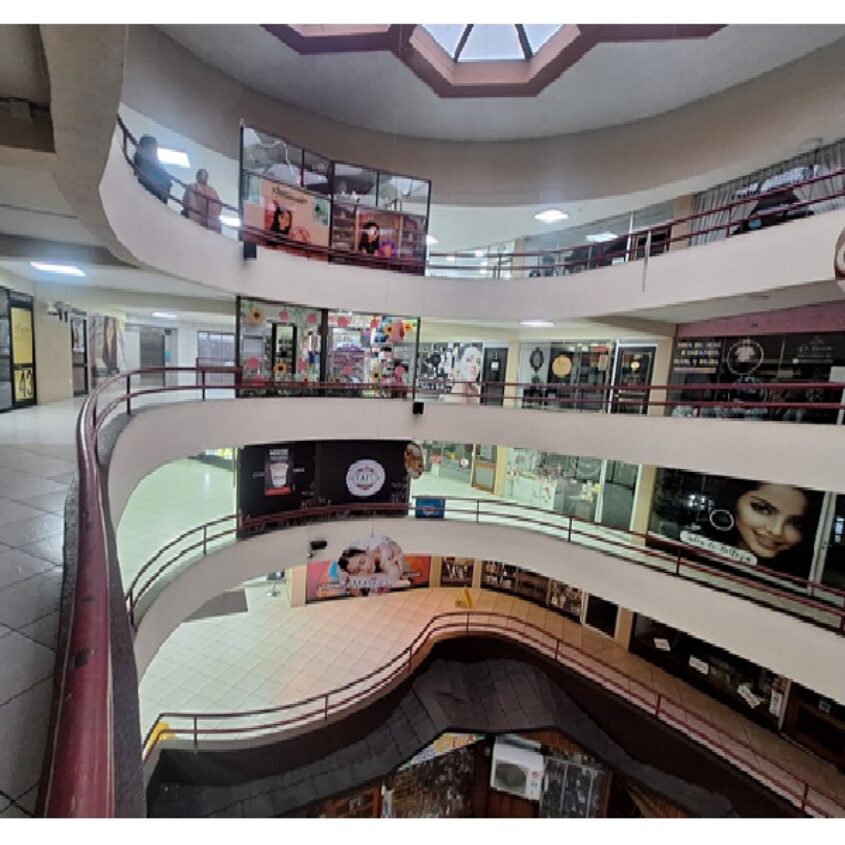 SE ARRIENDA LOCAL COMERCIAL, GALERIA POLICENTRO,TEMUCO.