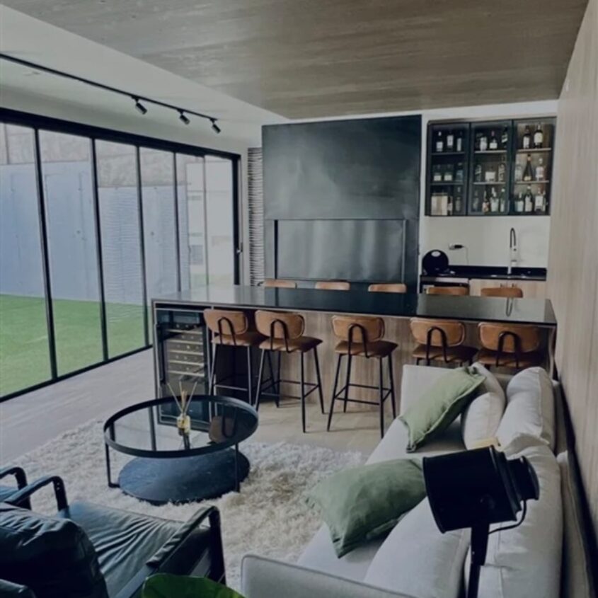 SE VENDE EXCELENTE CASA EN CONDOMINIO, TEMUCO.